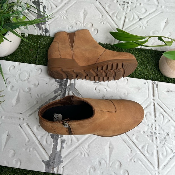 SOREL Joan of Arctic Wedge Chelsea tan Women 9.5 gently used - Picture 15 of 16